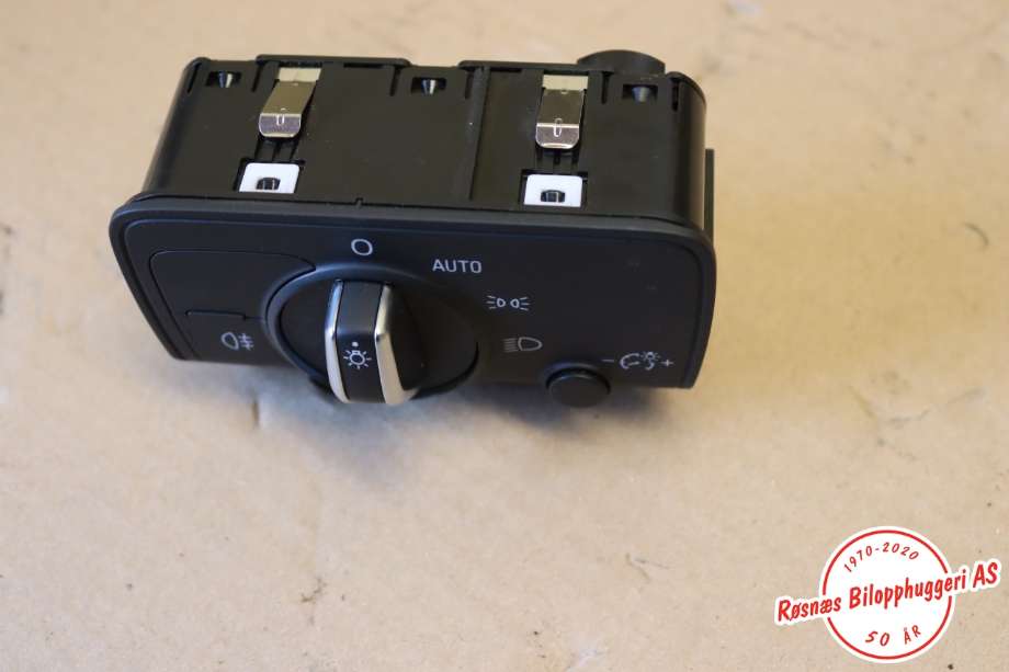 Bryter lys til Audi A3 2016-2020 (Type III, Fase 2)  (AUDI|8V0941531AD|)