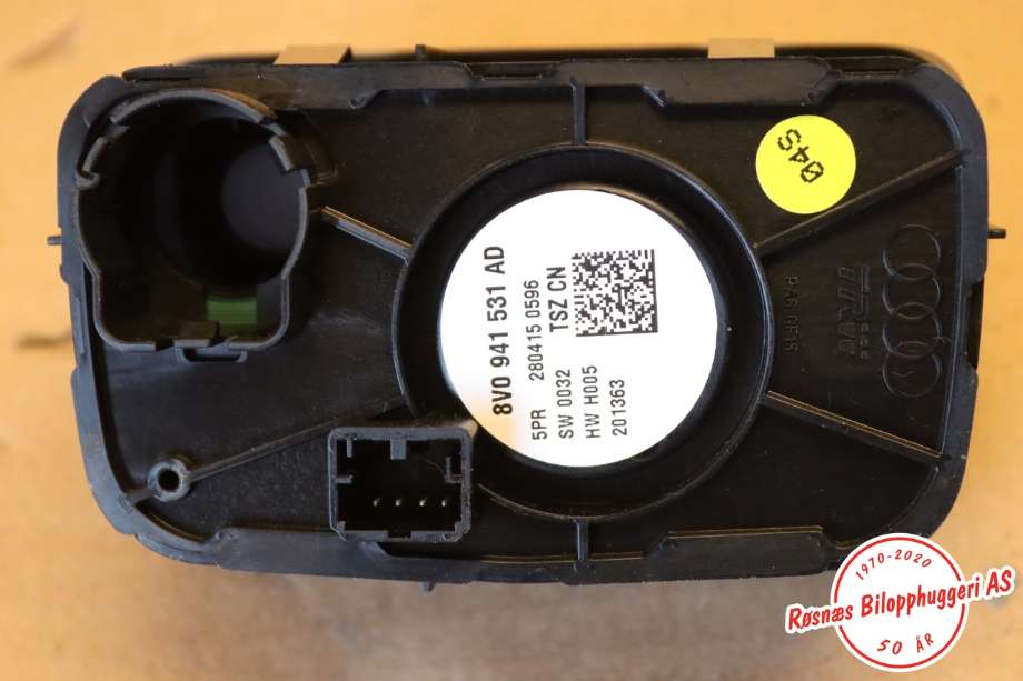 Bryter lys til Audi A3 2016-2020 (Type III, Fase 2)  (AUDI|8V0941531AD|)