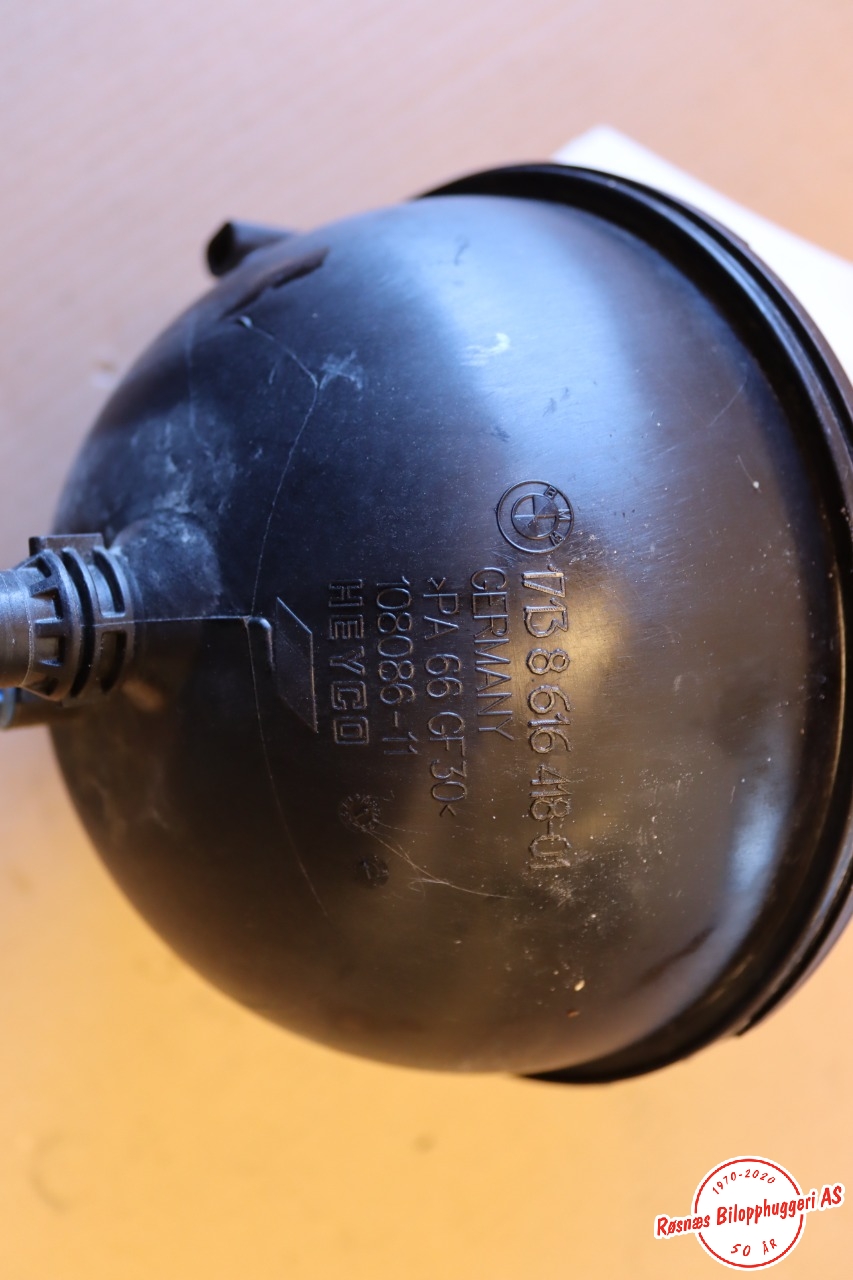 Ekspansjonstank til BMW X3 2010-2017 (F25) (F25) (BMW|17 13 8 616 418|)