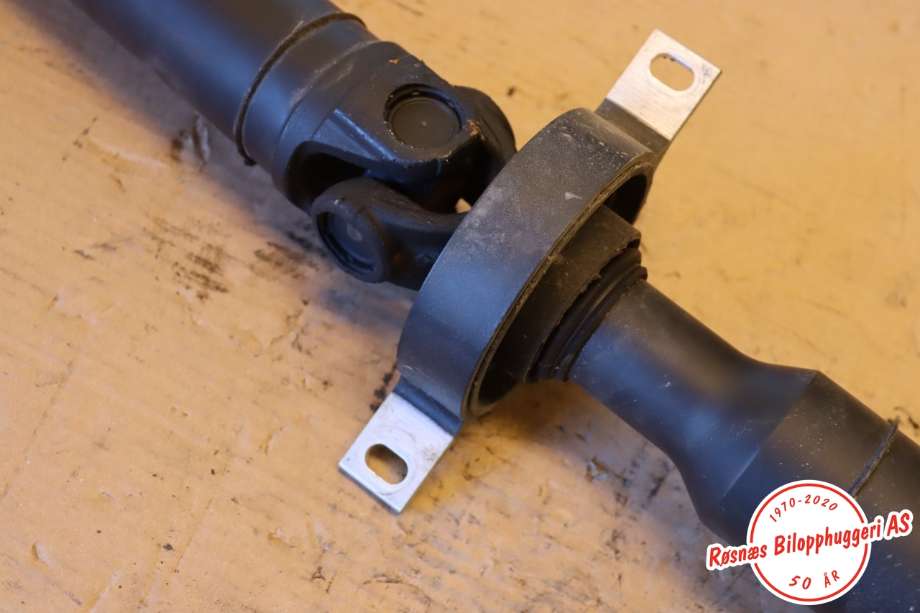 Mellomaksel til BMW X3 2010-2017 (F25) (F25) (BMW|26 10 7 589 802||7612791-04)