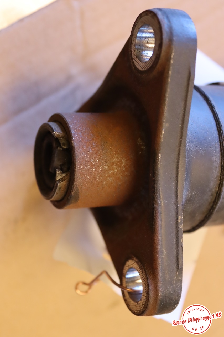 Mellomaksel til BMW X3 2010-2017 (F25) (F25) (BMW|26 10 7 589 802||7612791-04)