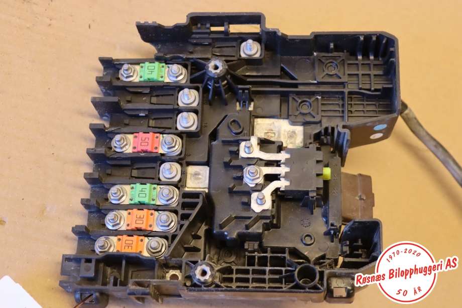Sikringsboks til Peugeot 5008 2017-->> (Type II)  (PEUGEOT|9675350380|)