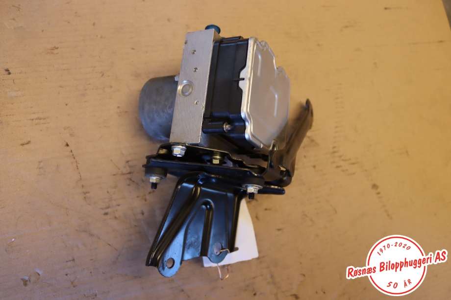 ABS sentral til Toyota Yaris Cross (SUV) 2021-->>  (TOYOTA|44540-0D881|)