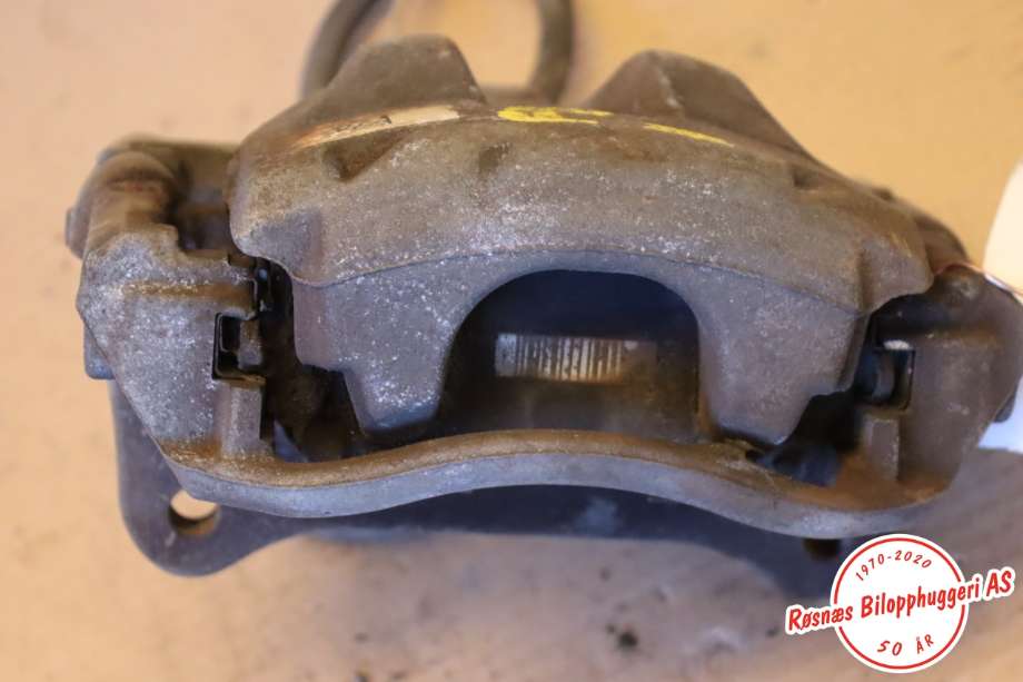 Bremsecaliper høyre foran til Toyota Yaris Cross (SUV) 2021-->>  (TOYOTA|4773002590|)