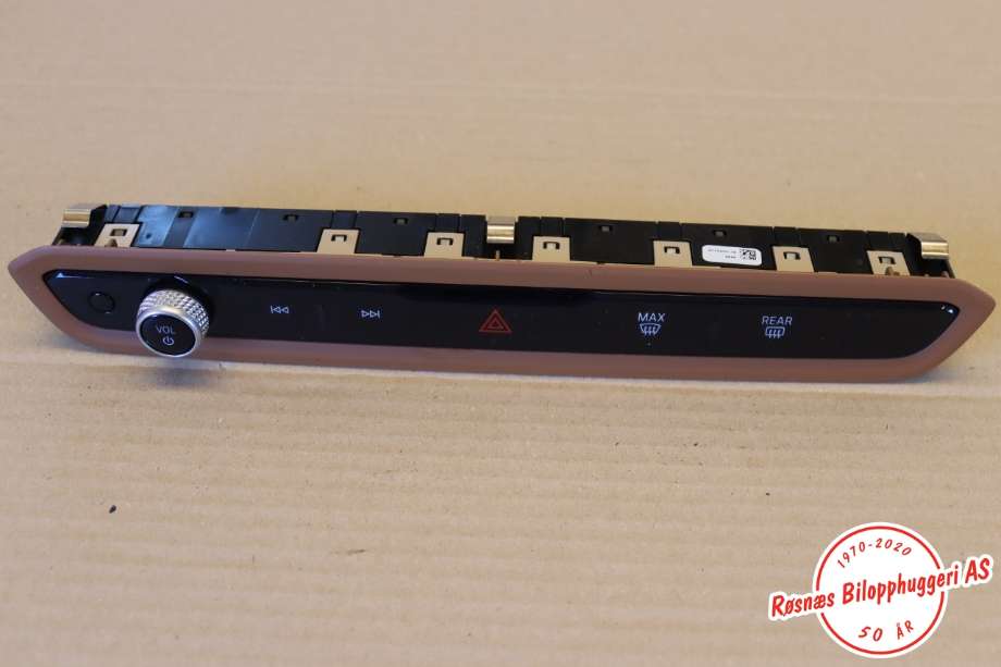 Bryter rutevarme til BMW i4 2021-->> (G26) (G26) (BMW|61315A63F19|)