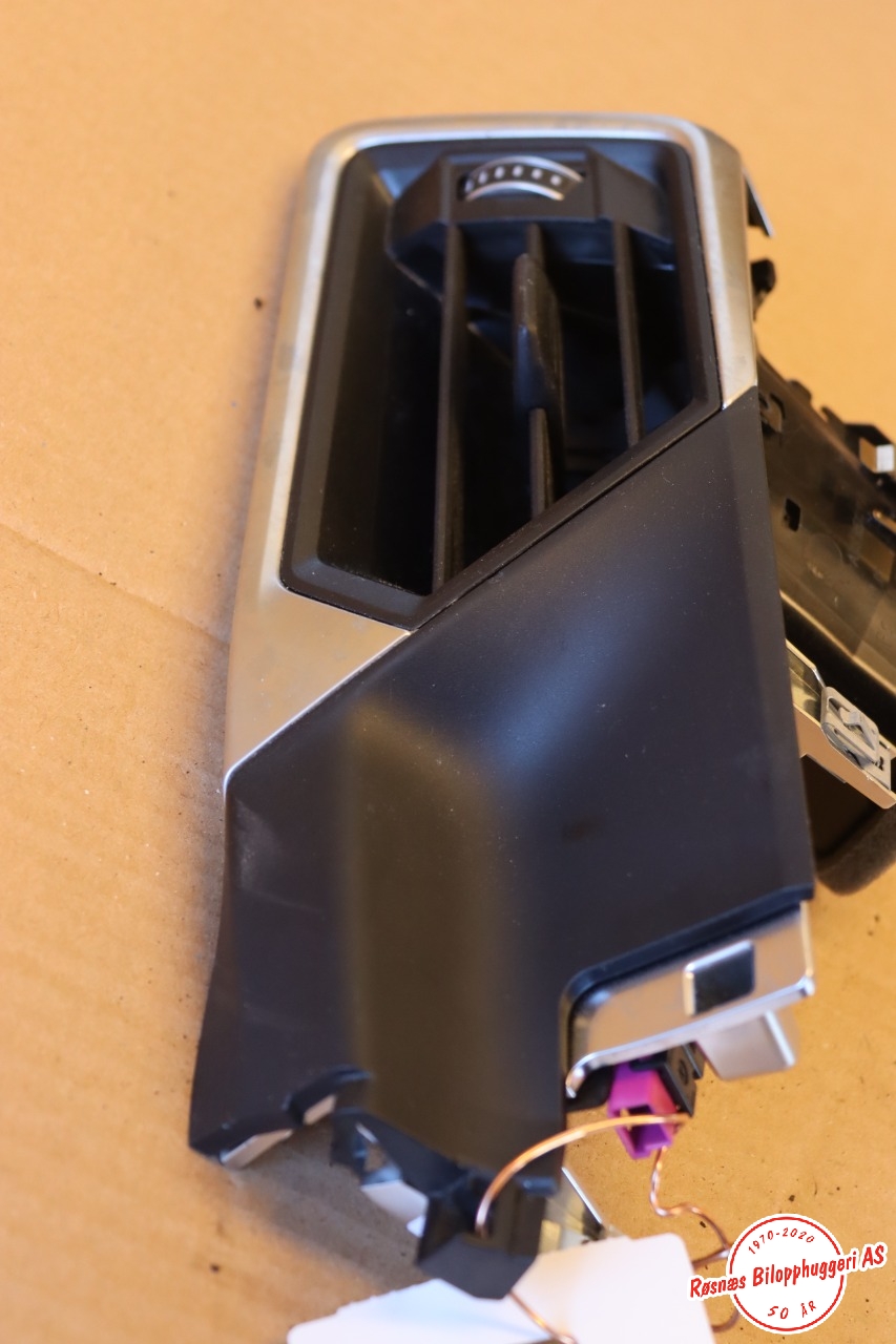 Dashbord friskluftdyse til BMW i4 2021-->> (G26) (G26) (BMW|64 22 5 A8E 289|)
