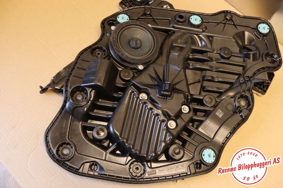 Ruteheis høyre til BMW i4 2021-->> (G26) (G26) (BMW|51 33 5 A41 AC8|)