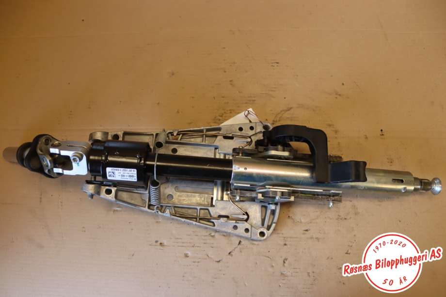 Rattaksel til Mercedes GLK 2008-2015 (X204) (X204) (MERCEDES|A2044603616|)