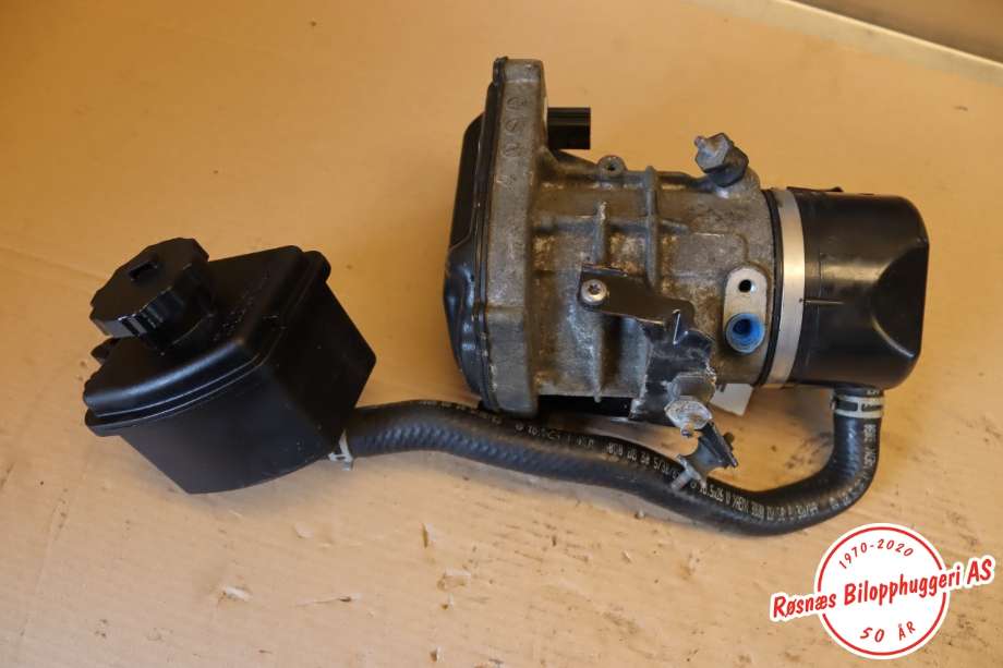 Servo pumpe mekanisk til Mercedes GLK 2008-2015 (X204) (X204) (MERCEDES|A 204 460 05 80|)