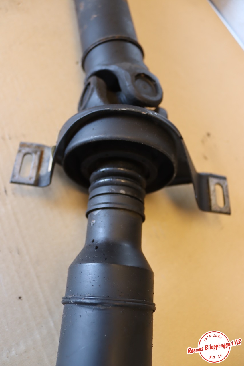 Mellomaksel til Mercedes GLK 2008-2015 (X204) (X204) (MERCEDES|A2044106806|)