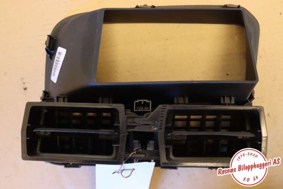 Dashbord friskluftdyse til Volvo XC60 2008-2013 (Type I, Fase 1)  (VOLVO|30781262|)