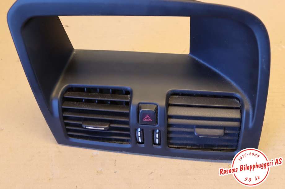 Dashbord friskluftdyse til Volvo XC60 2008-2013 (Type I, Fase 1)  (VOLVO|30781262|)