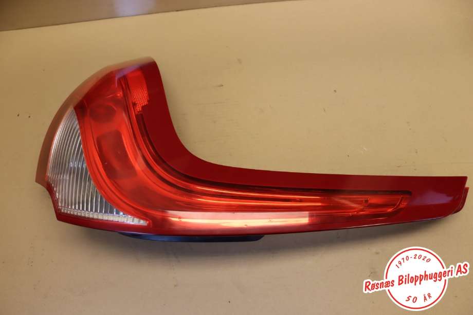 Baklykt venstre til Volvo XC60 2008-2013 (Type I, Fase 1)  (VOLVO|31290683|)