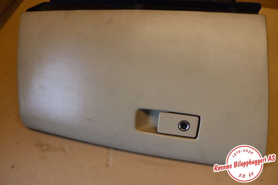 Hanskerom til Volvo XC60 2008-2013 (Type I, Fase 1)  (VOLVO|30755651|)