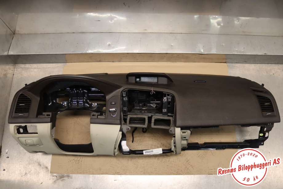 Dashbord til Volvo XC60, 2008-2013 (Type I, Fase 1)  (VOLVO|39807647)