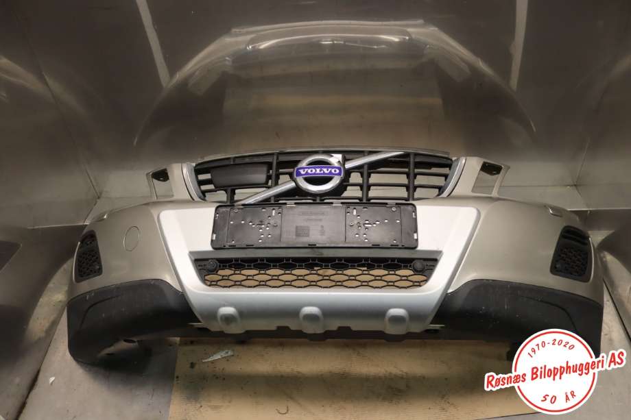 Støtfanger foran til Volvo XC60 2008-2013 (Type I, Fase 1) (VOLVO|392467|)