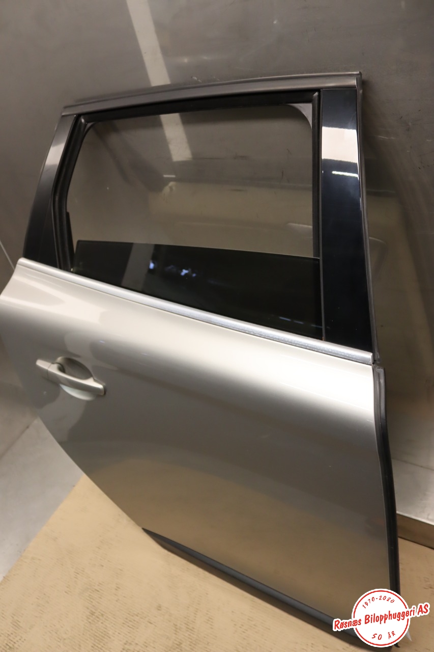 Dør høyre bak til Volvo XC60 2008-2013 (Type I, Fase 1)  (VOLVO|31402418|)