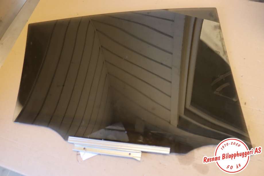 Siderute venstre bak til Toyota RAV4 2016-2019 (Type IV, Fase 2)  (TOYOTA|6811442150|)