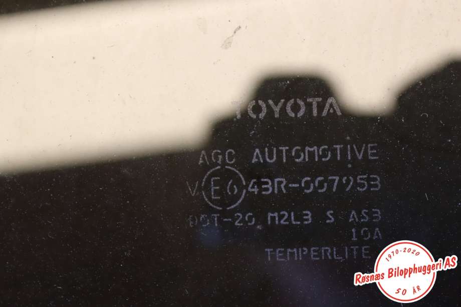 Siderute venstre bak til Toyota RAV4 2016-2019 (Type IV, Fase 2)  (TOYOTA|6811442150|)