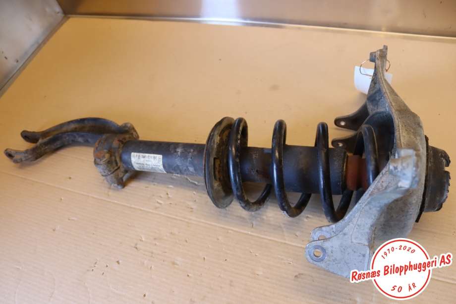 Fjærbein venstre foran til Audi A4, Allroad 2009-2016 (Type I) (B8) (B8) (AUDI|8K0 413 031 BC|)