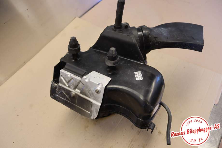 Luftfilterboks til Audi A4, Allroad 2009-2016 (Type I) (B8) (B8) (AUDI|8K0 133 837 BG|)