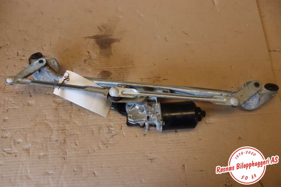 Viskermotor frontrute til Toyota Corolla 2002-2007 (TOYOTA|851101A040|)