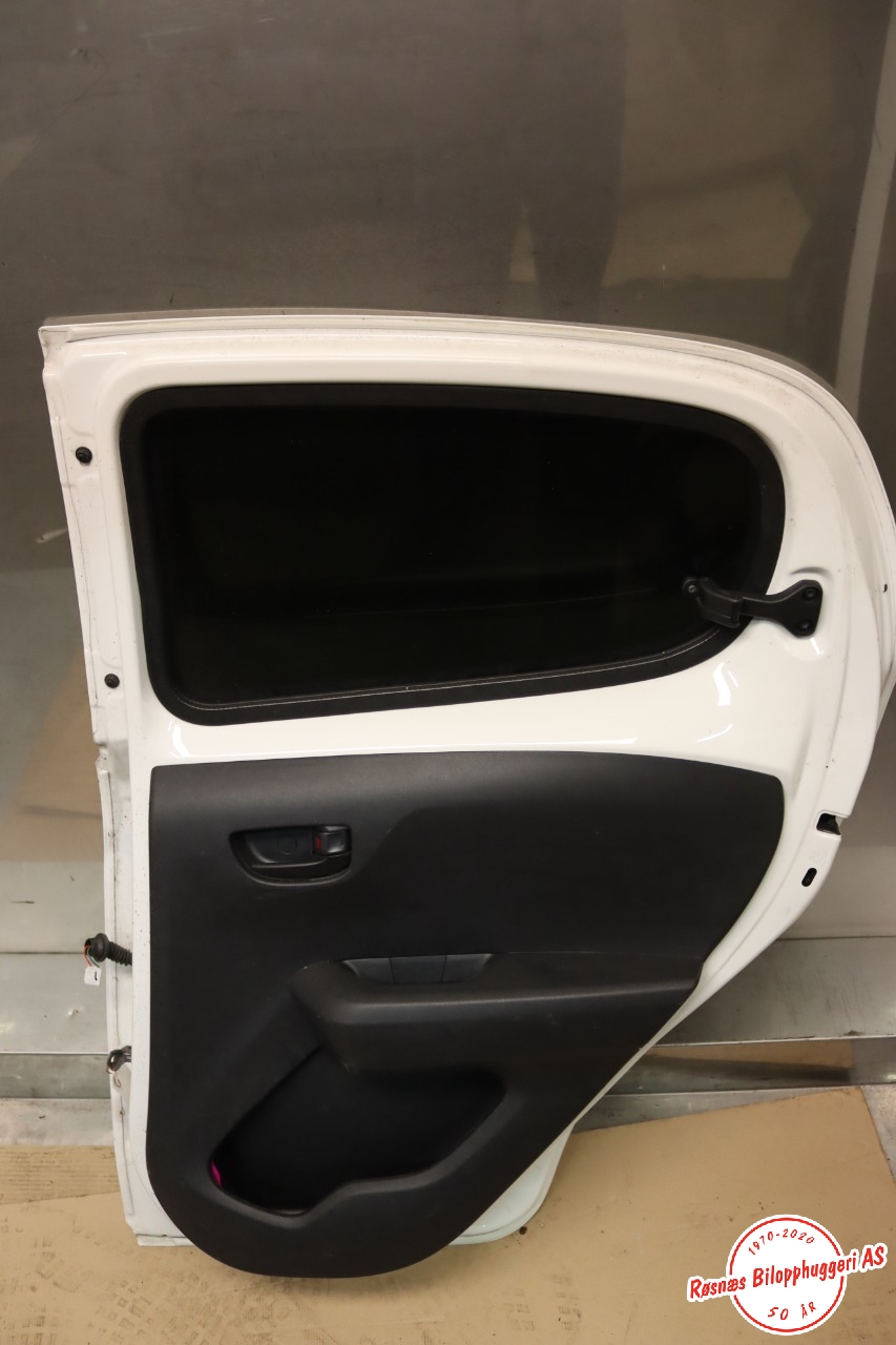Dør høyre bak til Citroën C1 2014-->> (Type II) (CITROEN|16 871 448 80|)