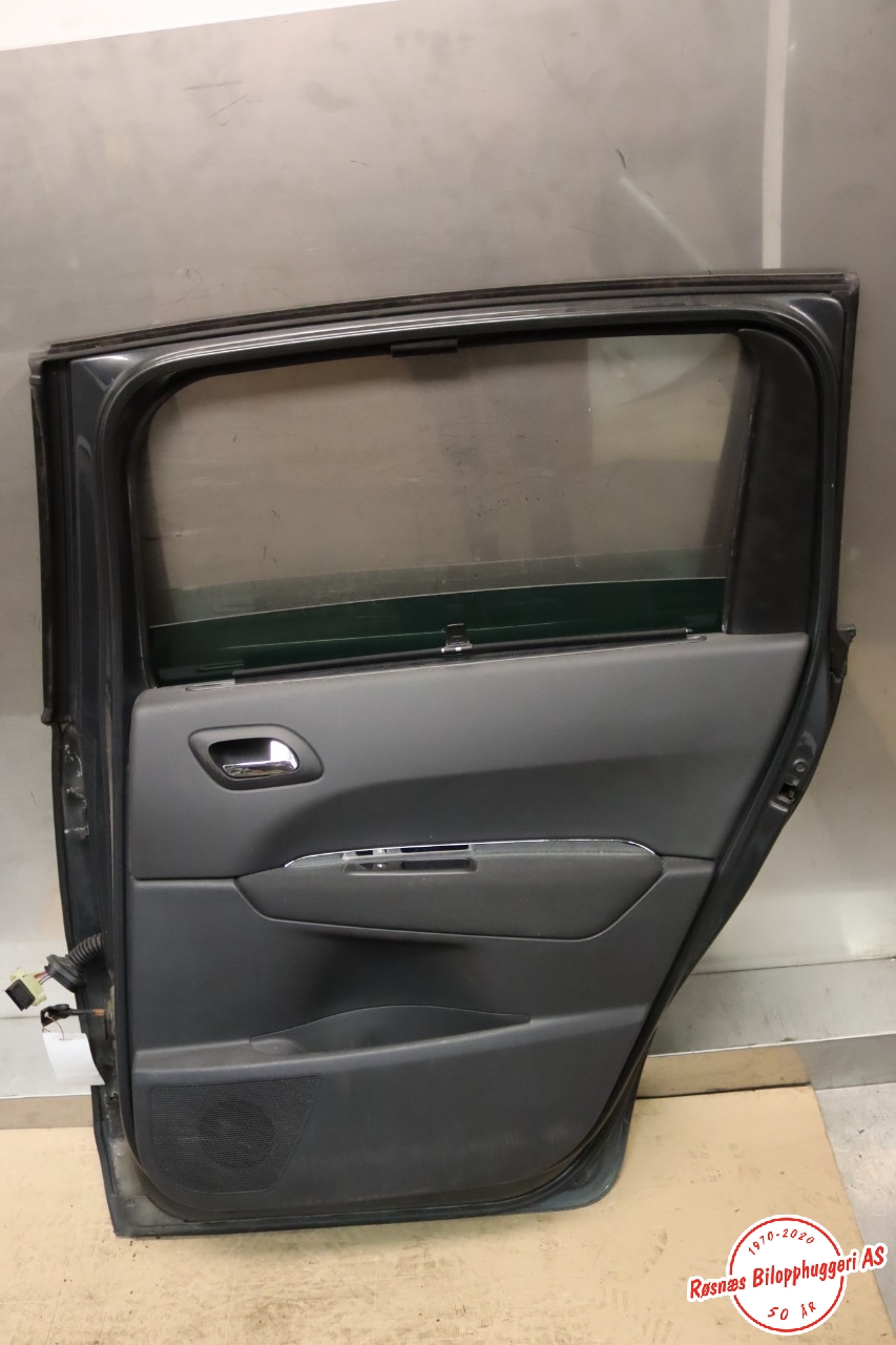 Dør høyre bak til Peugeot 5008 2010-2017 (Type I) (PEUGEOT|9008 X9|)