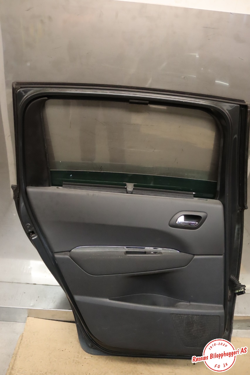 Dør venstre bak til Peugeot 5008 2010-2017 (Type I) (PEUGEOT|9006 S6|)