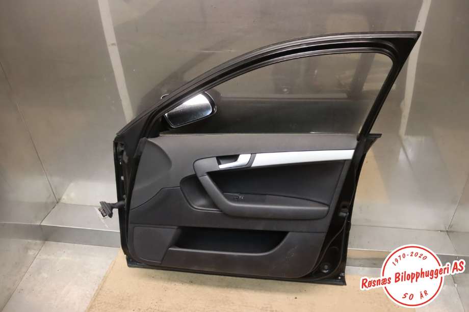 Dør høyre foran til Audi A3 2009-2012 (Type II, Fase 2) (AUDI|8P4 831 052 A|)