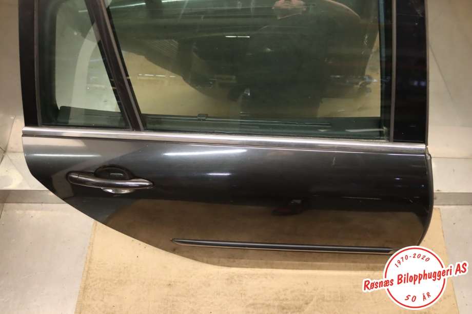 Dør høyre bak til Renault Laguna 2008-2010 (Type III, Fase 1) (RENAULT|821000023R|)