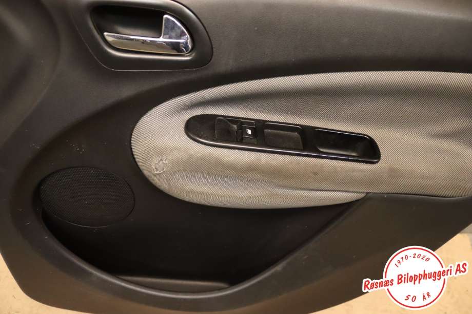 Dør høyre foran til Citroën C3, Picasso 2009-2017  (CITROEN|9004 AW|)