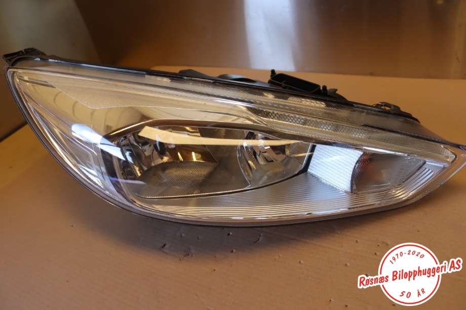 Frontlykt høyre halogen til Ford Focus, 2014-2018 (Type III, Fase 2) (FORD|F1EB13W029AEB)