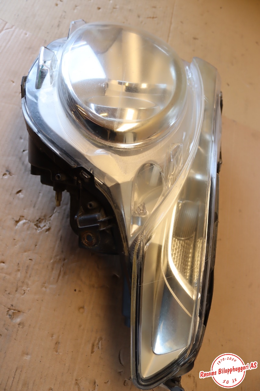 Frontlykt venstre halogen til Citroën C1 2014-->> (Type II) (CITROEN|811500H170||B0 008 640 80)