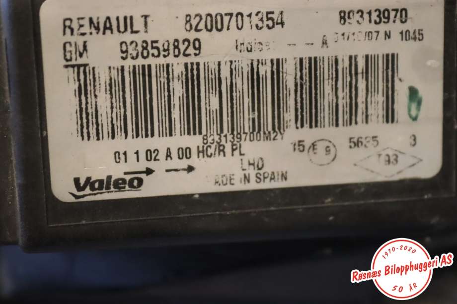 Frontlykt venstre halogen til Opel Vivaro A 2006-2014  (OPEL|89313970|8200701354|93859829)