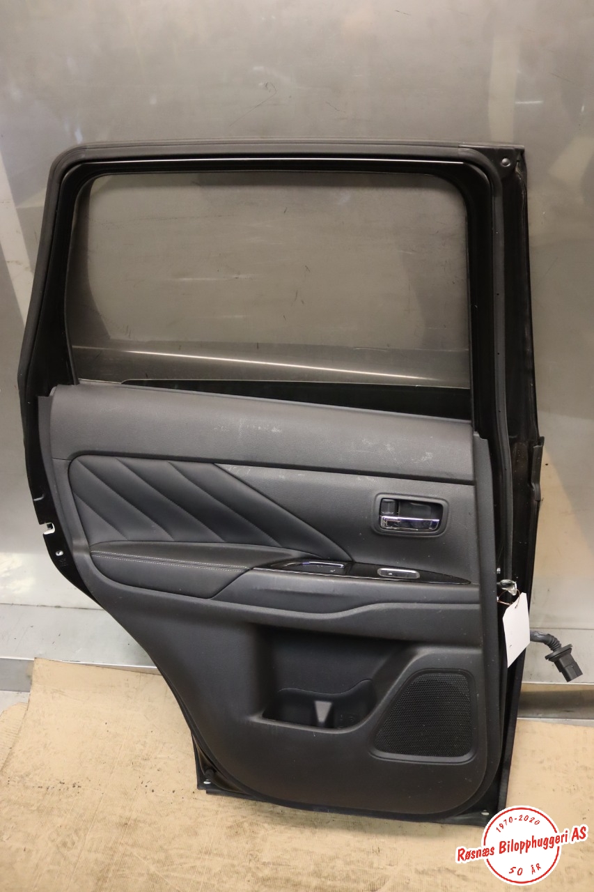 Dør venstre bak til Mitsubishi Outlander 2015-->> (Type III, Fase 2)  (MITSUBISHI|5730B639|)