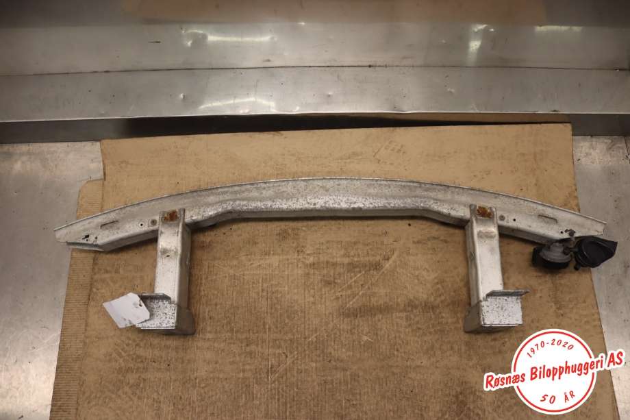 Støtfangerforsterkning foran til BMW X3 2007-2010 (Fase 2) (E83) (E83) (BMW|51113439780|)