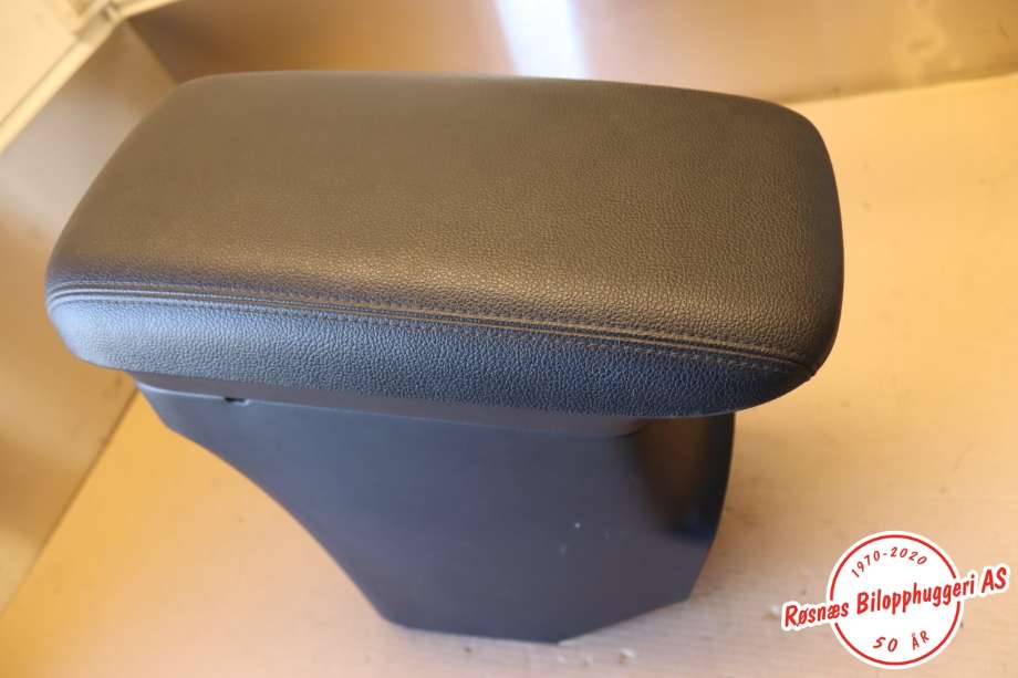 Sete armlene lokk til Mitsubishi Outlander 2015-->> (Type III, Fase 2) (MITSUBISHI|8011B659XA|)