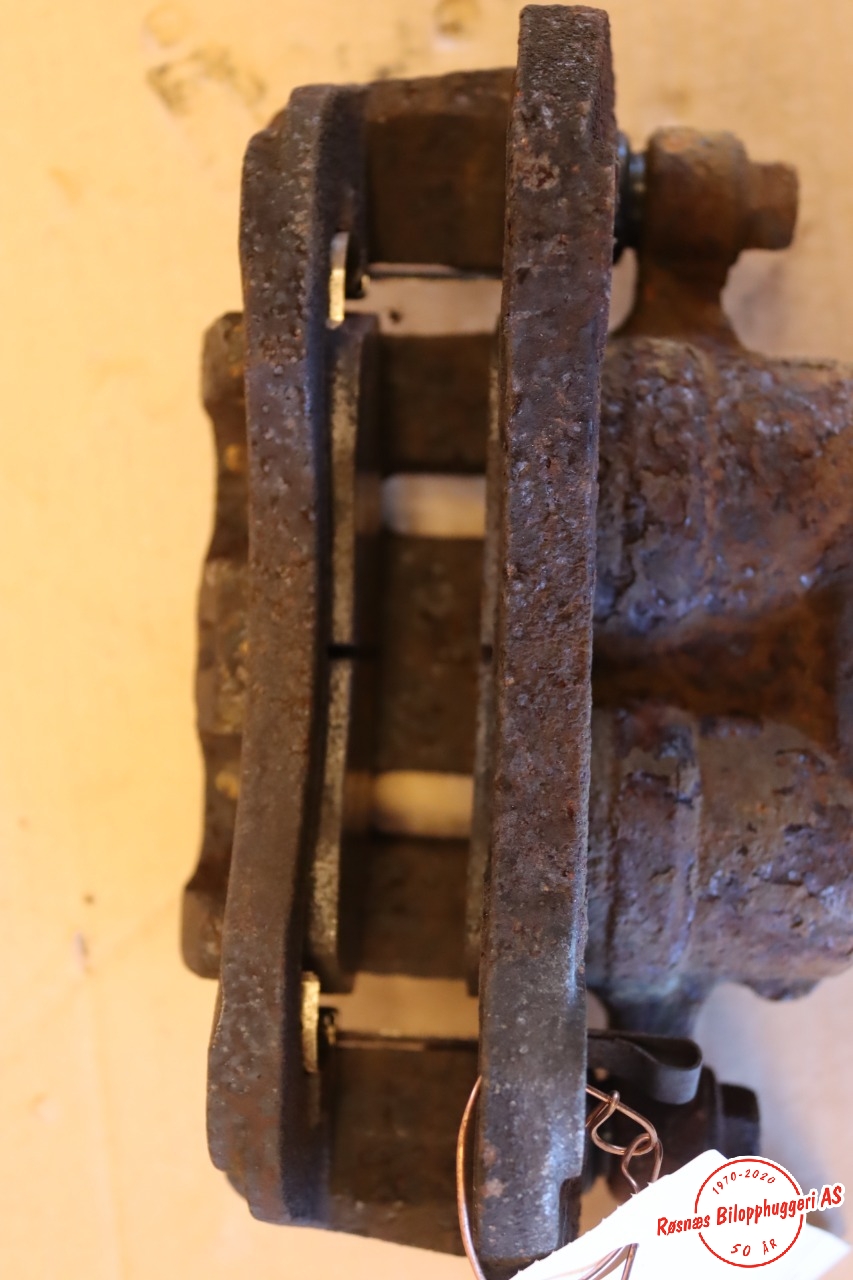 Bremsecaliper høyre foran til Mitsubishi Outlander 2015-->> (Type III, Fase 2) (MITSUBISHI|MR370776|)
