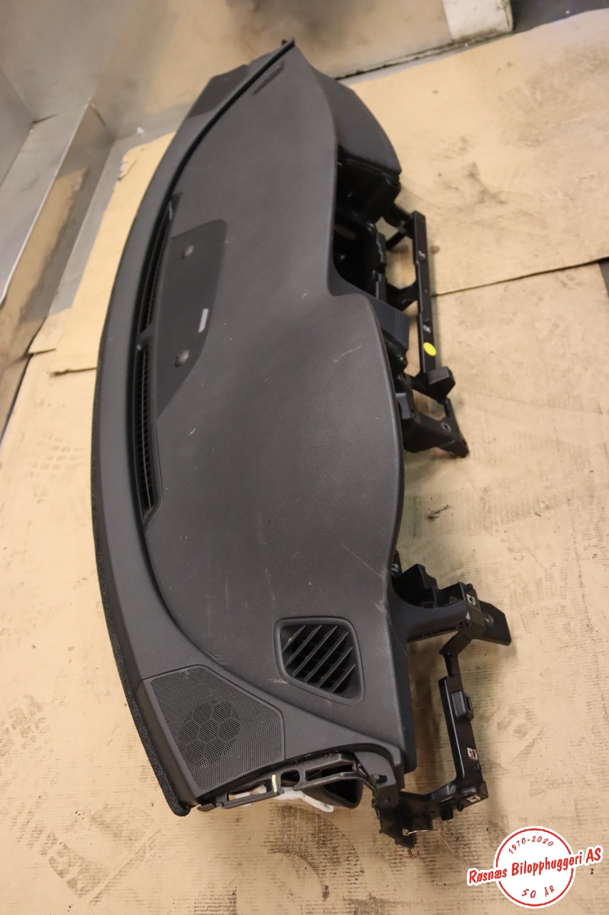 Dashbord til Kia Optima 2017-2020  (KIA|84710A8000WK|)