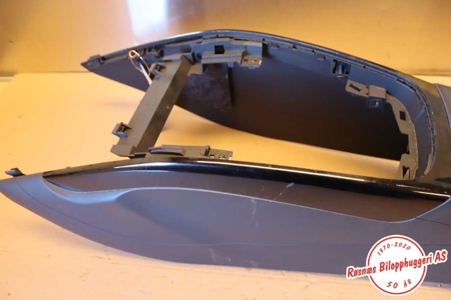 Diverse deler til Audi A4, Allroad 2009-2016 (Type I) (B8) (B8) (AUDI|8K0 863 244|)