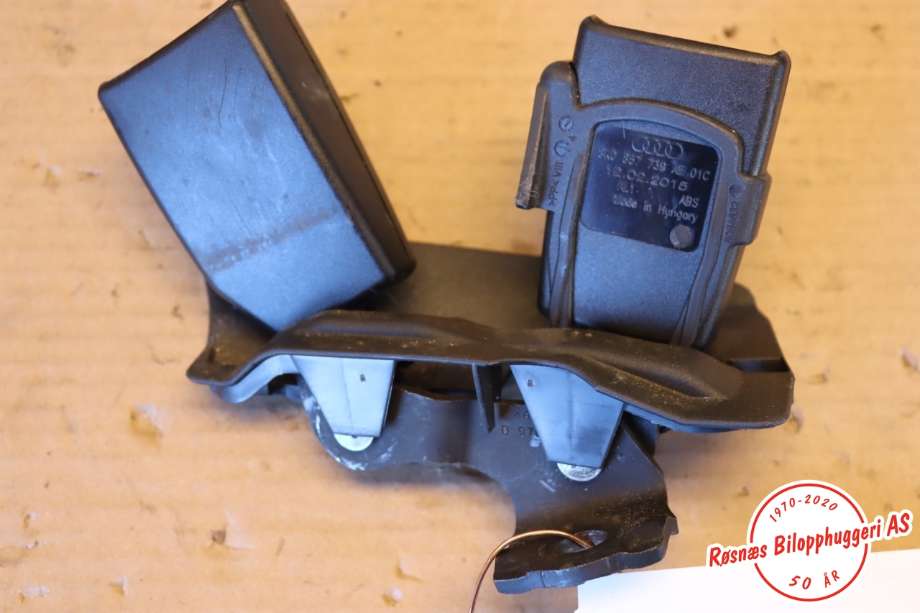 Sikkerhetsbeltelås baksete til Audi A4, Allroad 2009-2016 (Type I) (B8) (B8) (AUDI|8K0857739AE|)