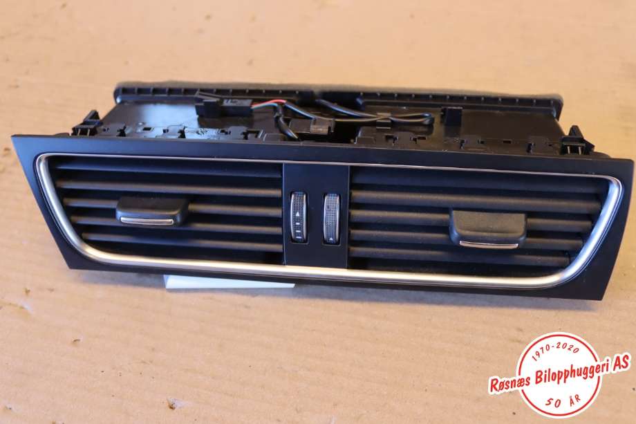 Dashbord friskluftdyse til Audi A4, Allroad 2009-2016 (Type I) (B8) (B8) (AUDI|8T1820951E|)