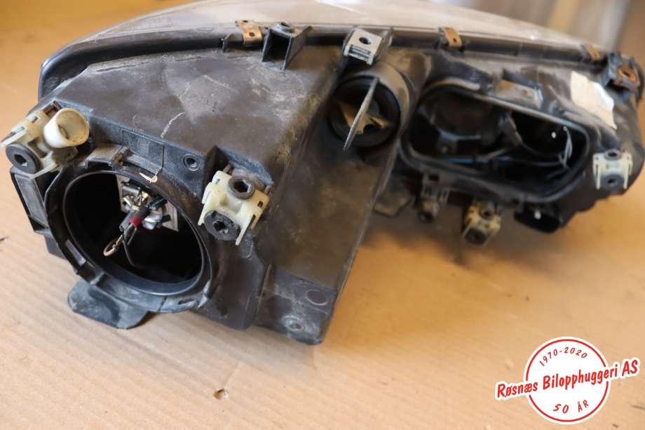 Frontlykt venstre halogen til Mazda 6 2002-2008 (Type I)  (MAZDA|GJ6R510L0B|)