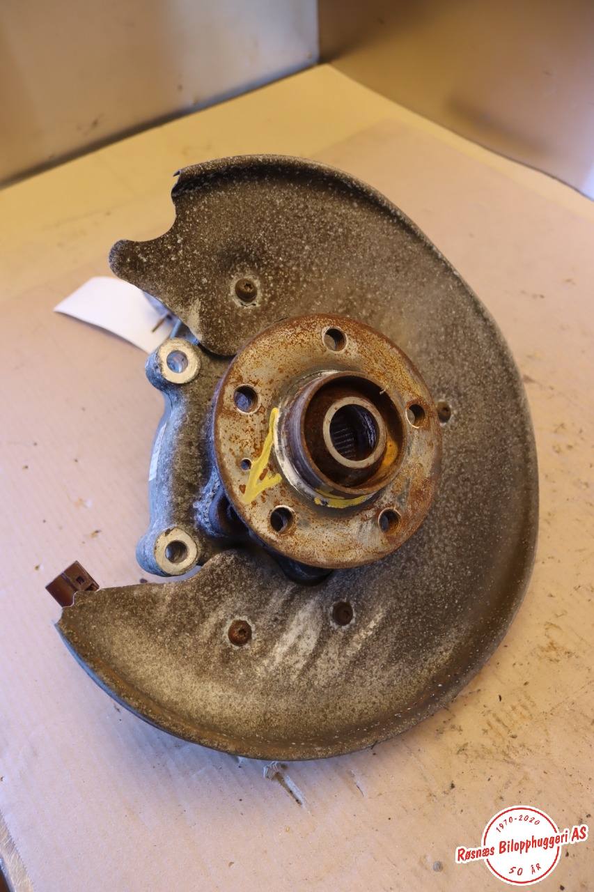 Hjulspindel høyre bak til Audi A4, Allroad 2009-2016 (Type I) (B8) (B8) (AUDI|8K0 505 432 AR|)