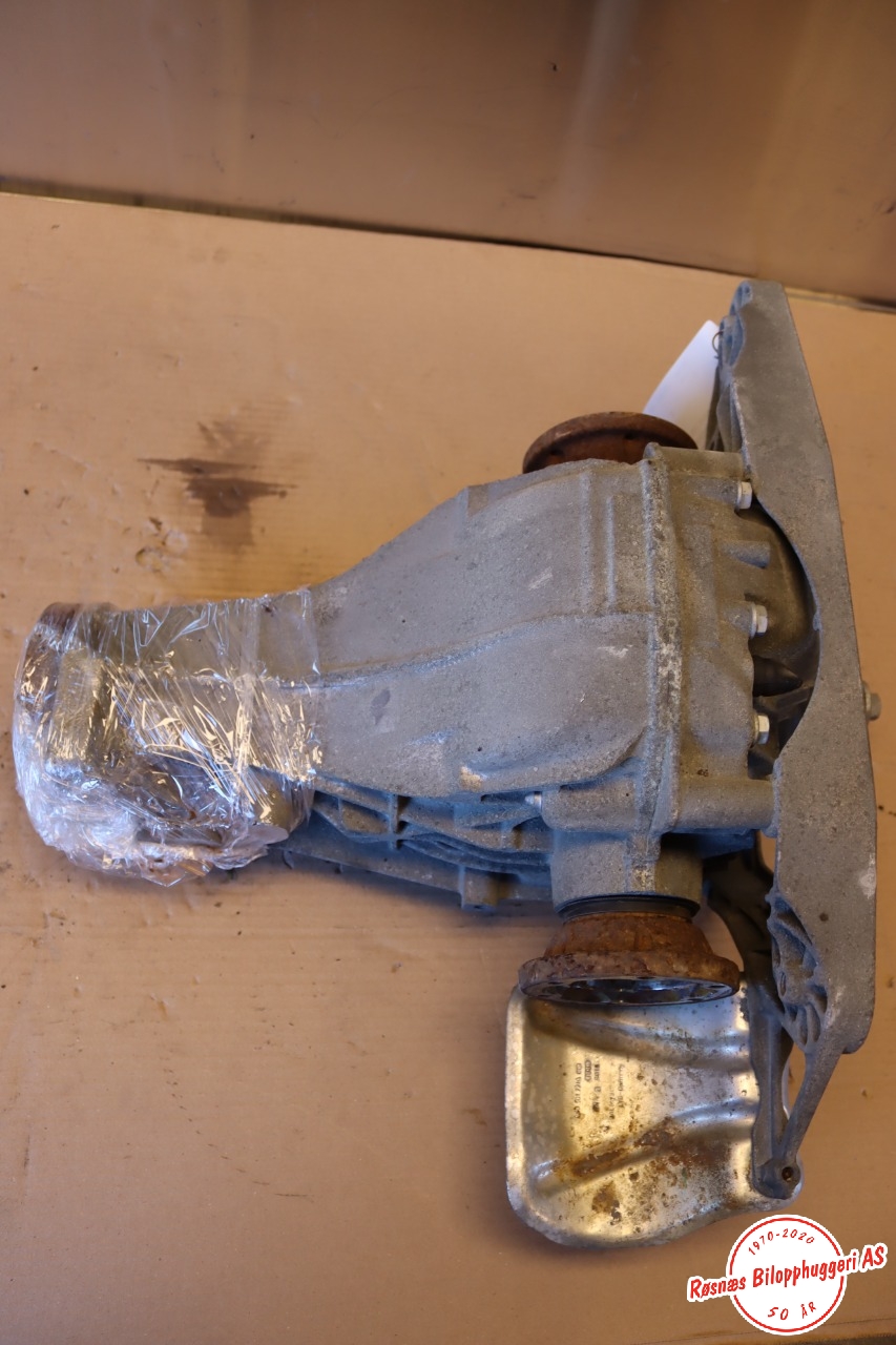 Kardang klokke bak til Audi A4, Allroad 2009-2016 (Type I) (B8) (B8) (AUDI|0BC 500 043 M|)
