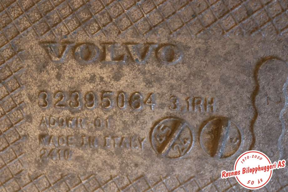 Bærebru høyre bak til Volvo V90 / V90 CC / S90 2016-->> (VOLVO|32395064|)