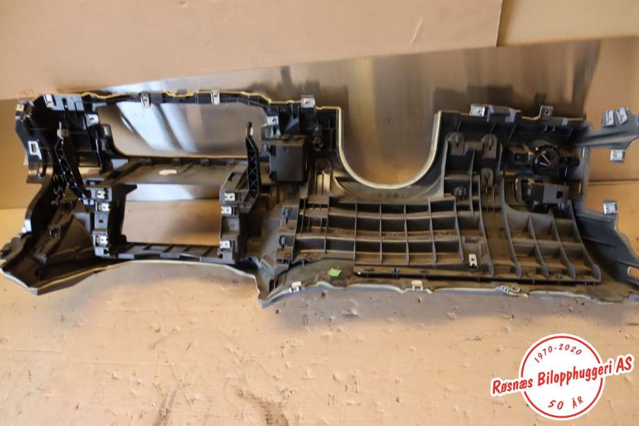 Diverse deler til Mercedes S-Klasse 2005-2013 (W221) (W221) (MERCEDES|A2216803087|)