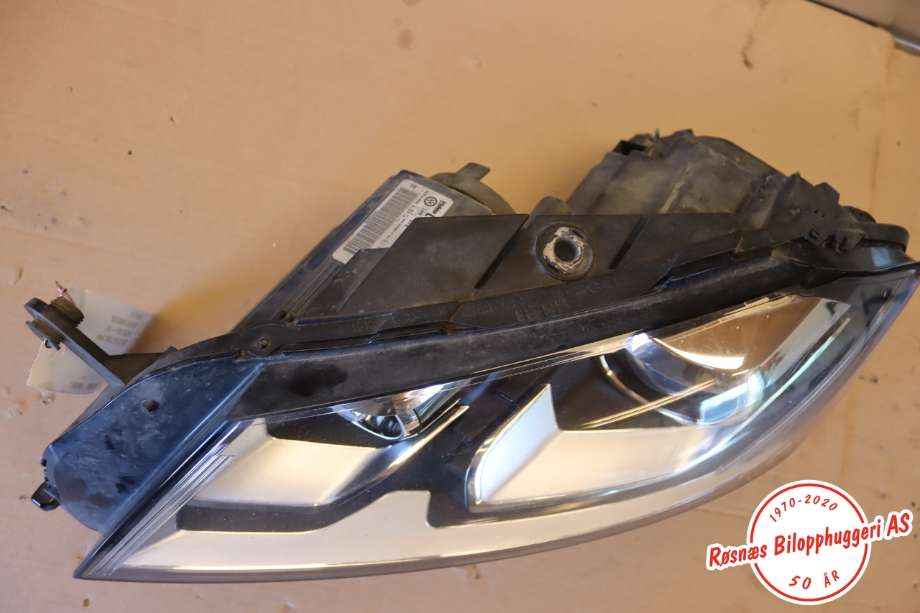 Frontlykt venstre halogen til VW Passat 2011-2015 (B7) (B7) (VOLKSWAGEN|3AB 941 751||90005332)