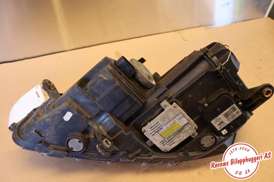 Frontlykt høyre halogen til VW Passat 2011-2015 (B7) (B7) (VOLKSWAGEN|3AB 941 752||90005333)